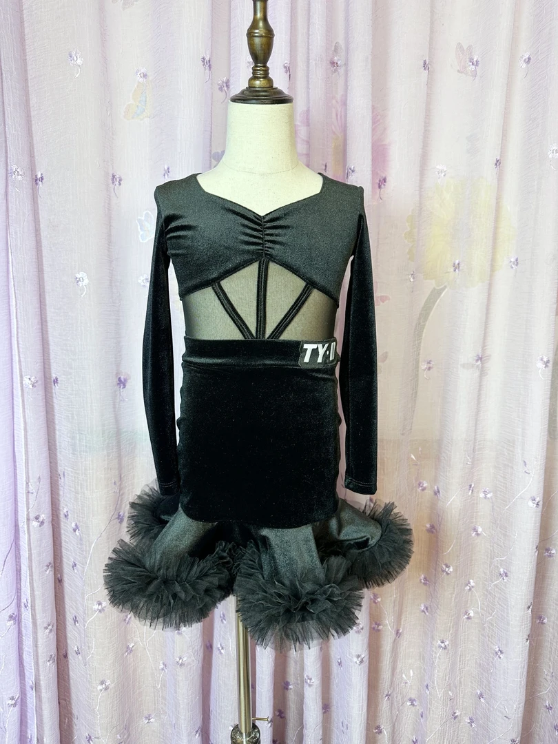 【029款】【天悦新款福利】拉丁舞练功服、黑色蓬蓬纱