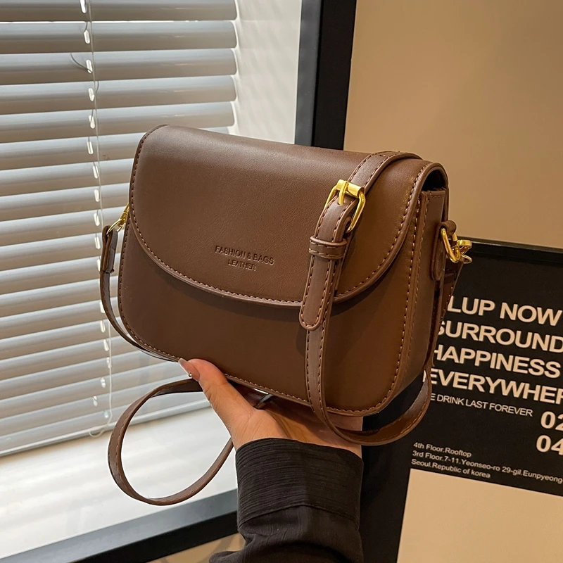 今年流行包包女2025新款时尚单肩包高级感复古背包百搭斜挎小方包