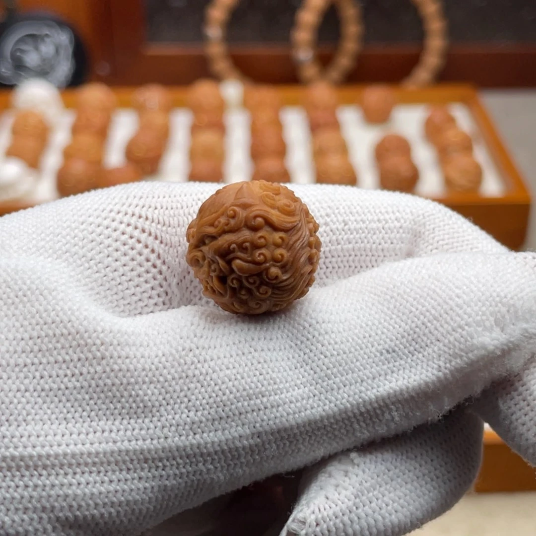 猴头核桃吊坠風****.猴头核桃雕刻