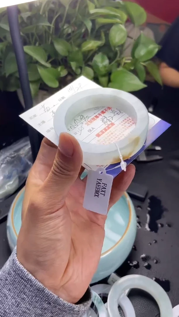 【闪购商品】定制翡翠手镯未镶嵌定制手镯不退不换