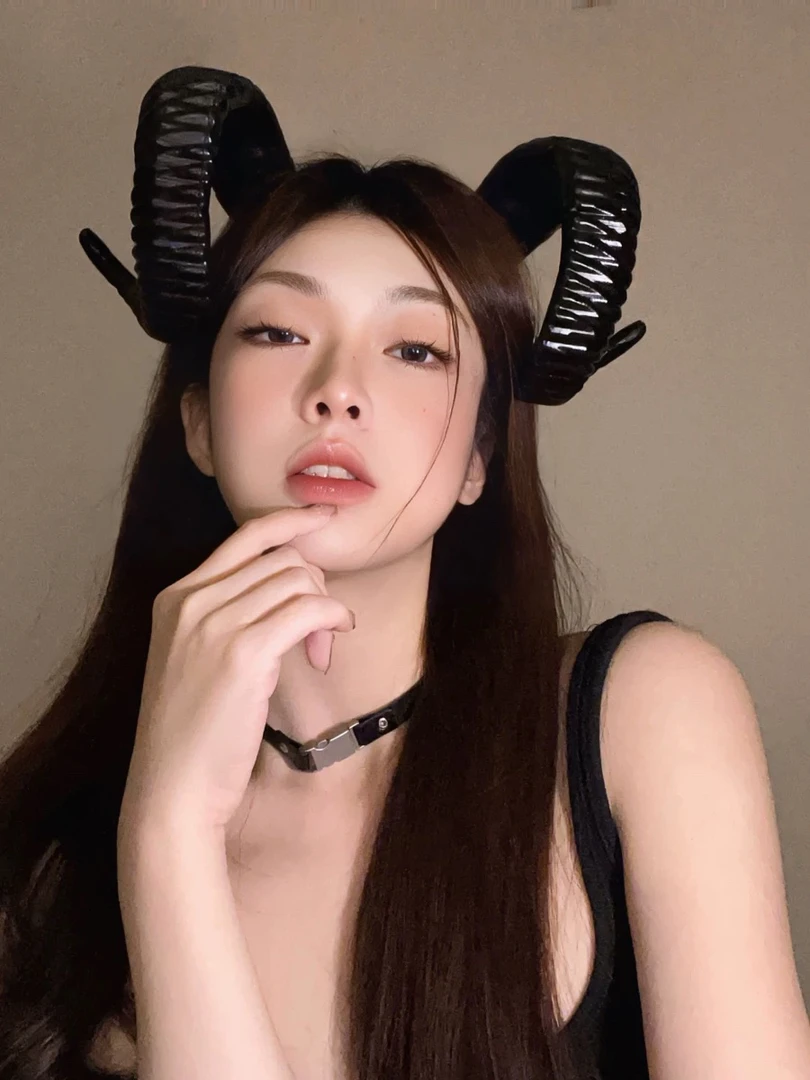 黑暗系万圣节派对魅魔恶魔角山羊角头饰发箍cosplay发饰牛角发箍