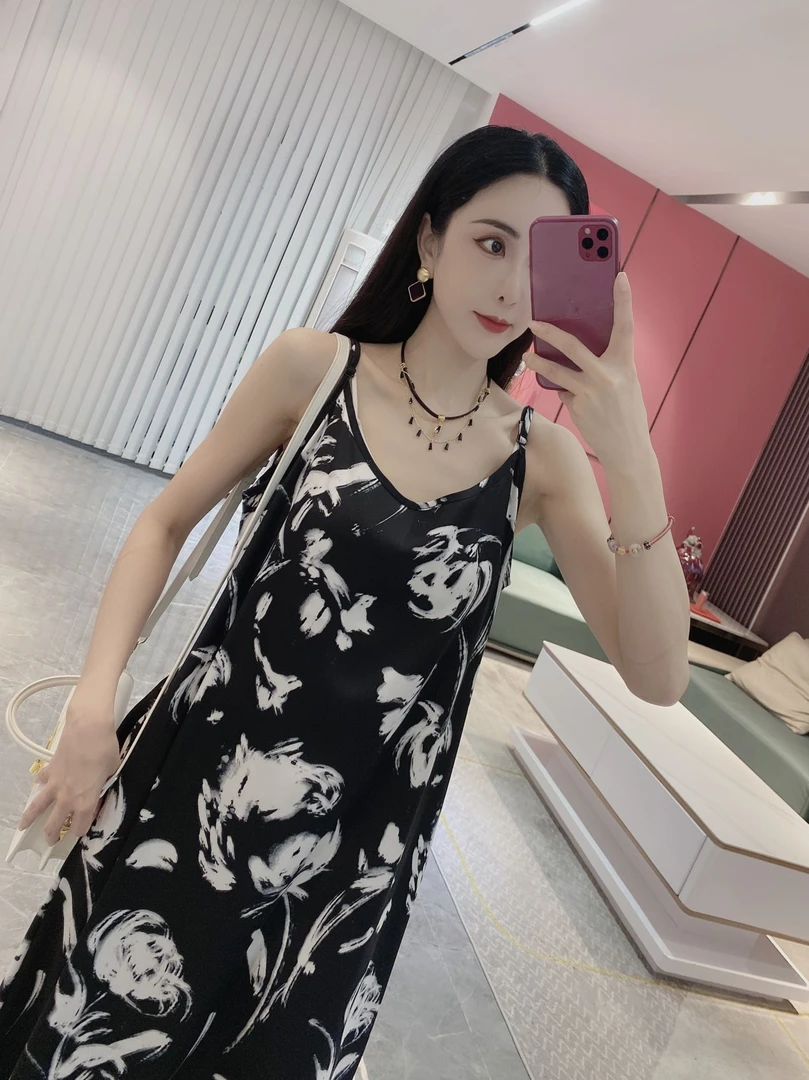 （春有约）显瘦碎花吊带连衣裙016（4.6）