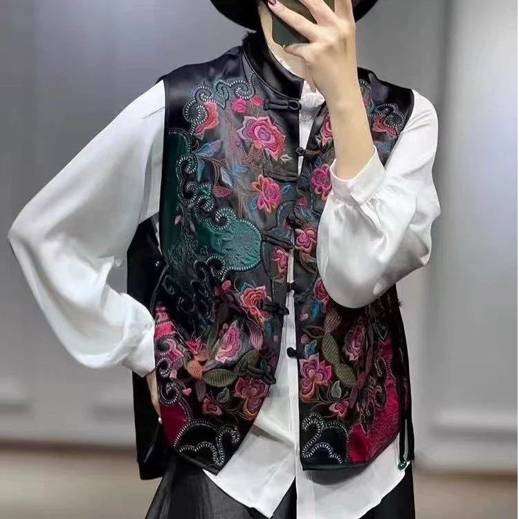 9001#定制重工刺绣国风马甲