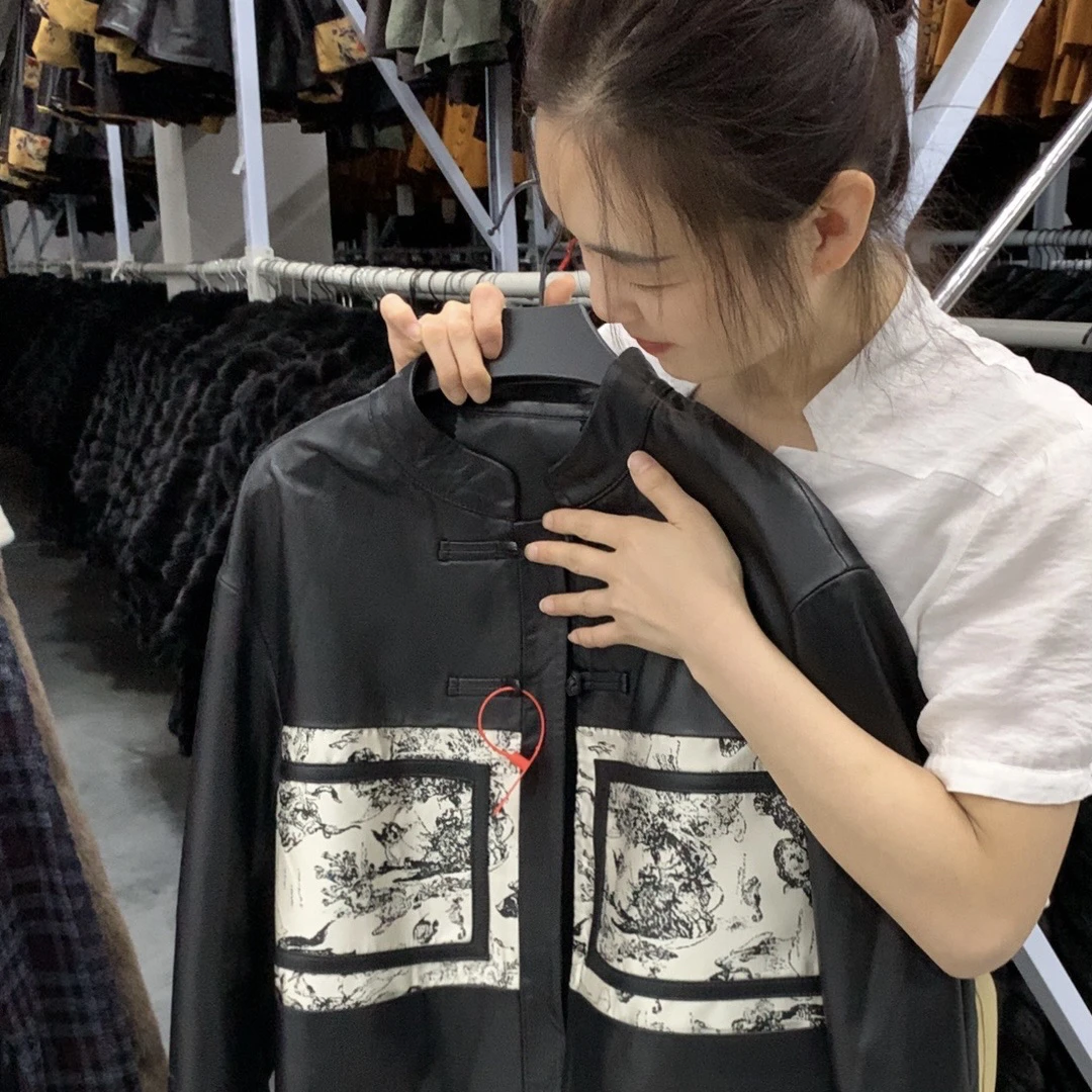 时尚气质百搭外套（以直播间讲解为准）女装皮衣立领连帽夹克