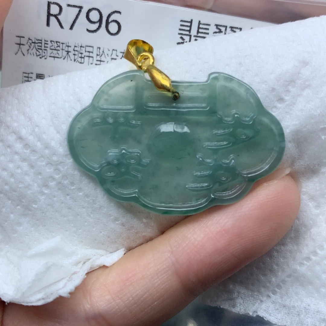 翡翠颈饰未镶嵌吊坠