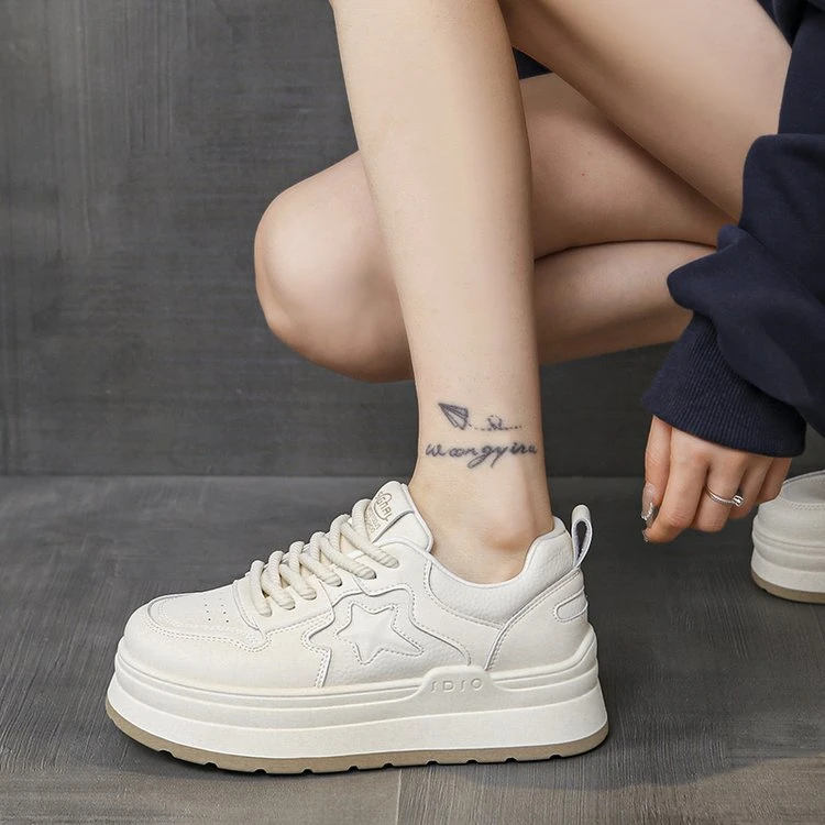 时尚休闲鞋超百搭的运动鞋，舒适轻便低帮（帮高小于10cm)女