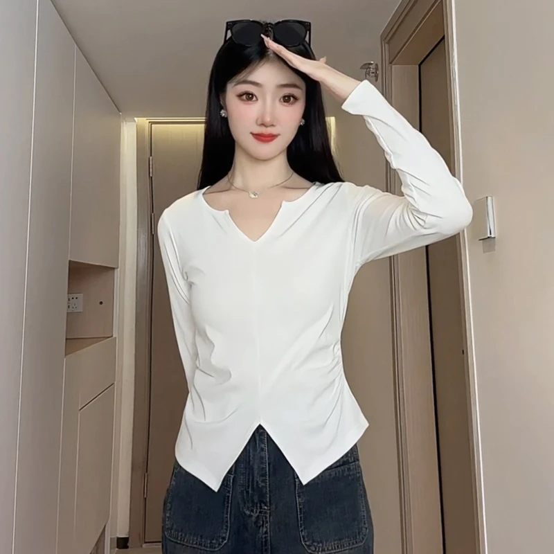 2025夏季新款设计感短款小众显瘦长袖女款V领时尚简约百搭遮肉T恤