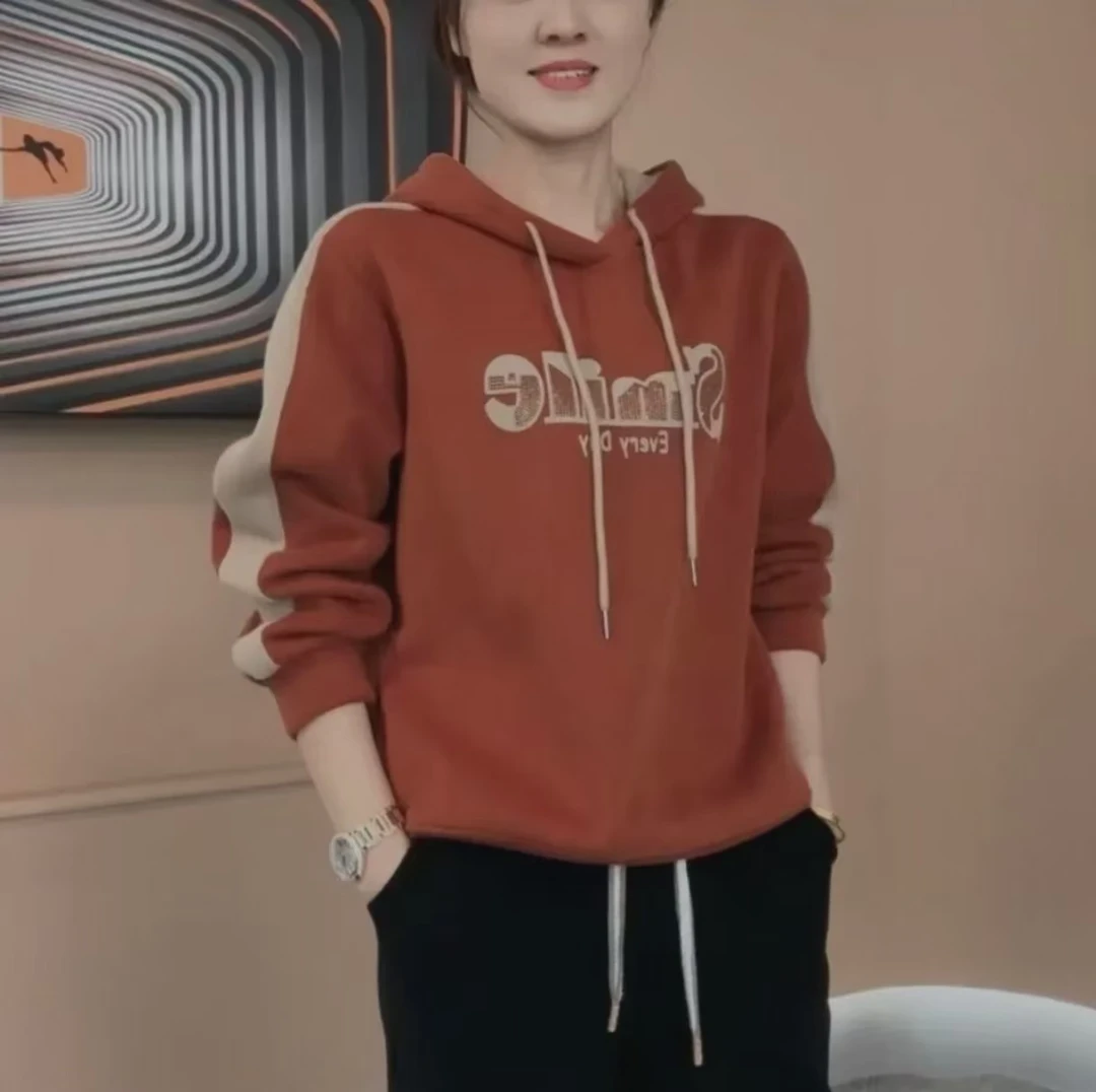 2024爆款一体绒连帽字母烫钻卫衣时尚百搭妈妈装春秋显瘦长袖运动