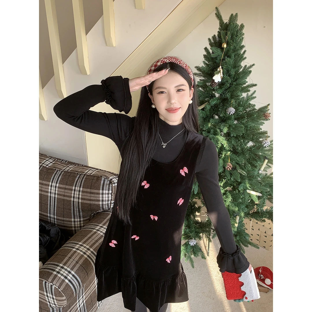 【贝拉公主】甜辣多多2024冬季新款有腰绳蝴蝶丝绒短裙背心连衣裙女