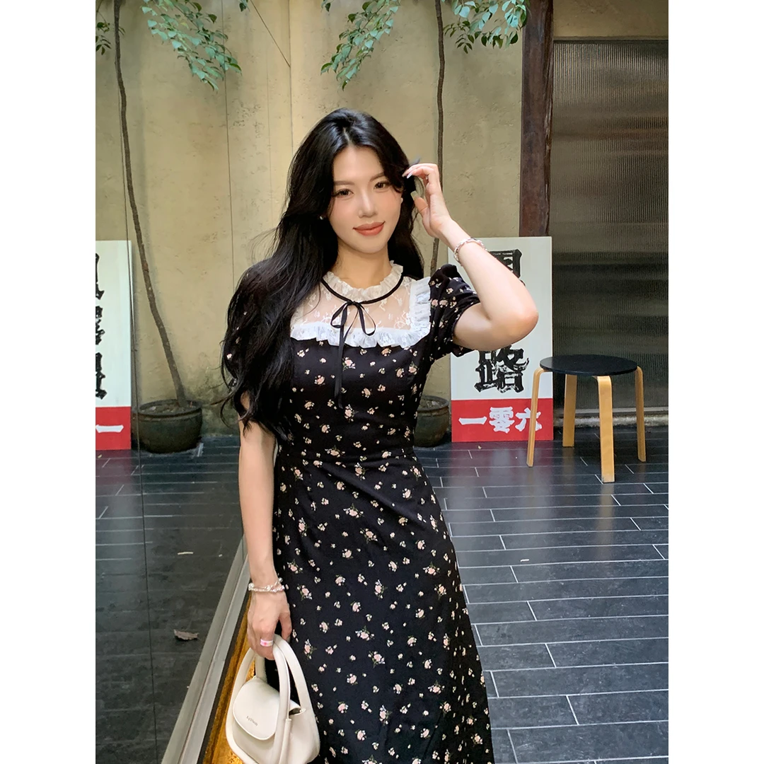【费城落日】多多2024夏季新款梨形法式碎花荷叶蕾丝方领气质连衣裙
