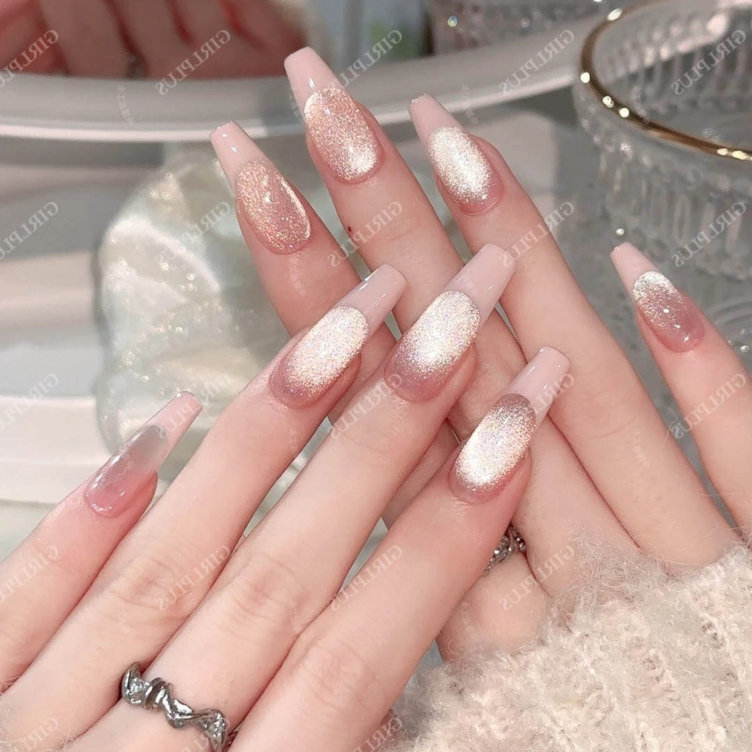 『草莓白雪』j圣诞奶盖猫眼特好看裸色法式纯手工加长显白美甲