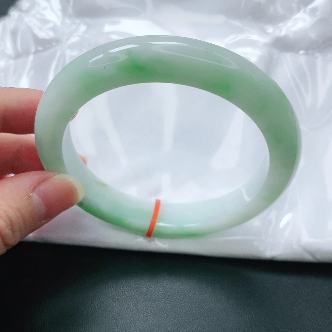 翡翠手镯未镶嵌缅甸天然A货翡翠