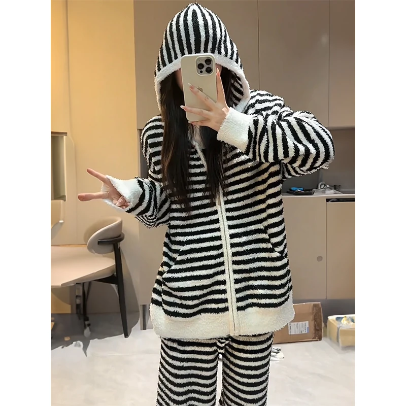 条纹连帽半边绒睡衣女冬季2025新款宽松慵懒风软糯大码家居服套装