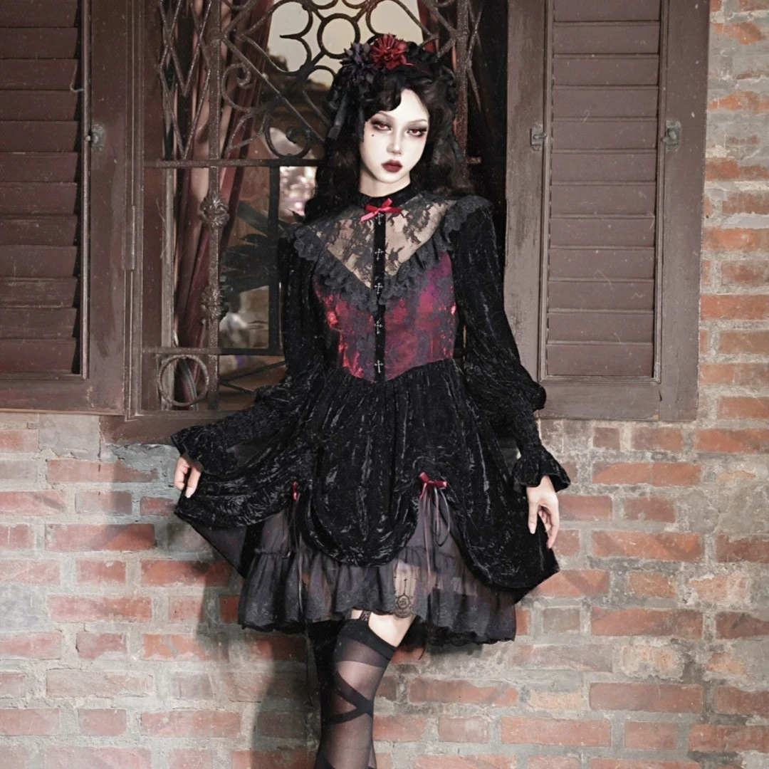 蔷薇墓园 哥特暗红万圣节抽绳丝绒泡泡袖风衣裙气质