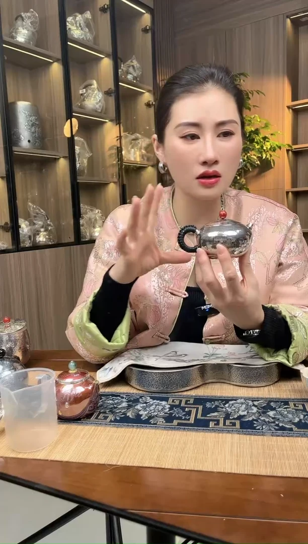 【闪购商品】足银999红玛瑙亮咖西施壶（155克）