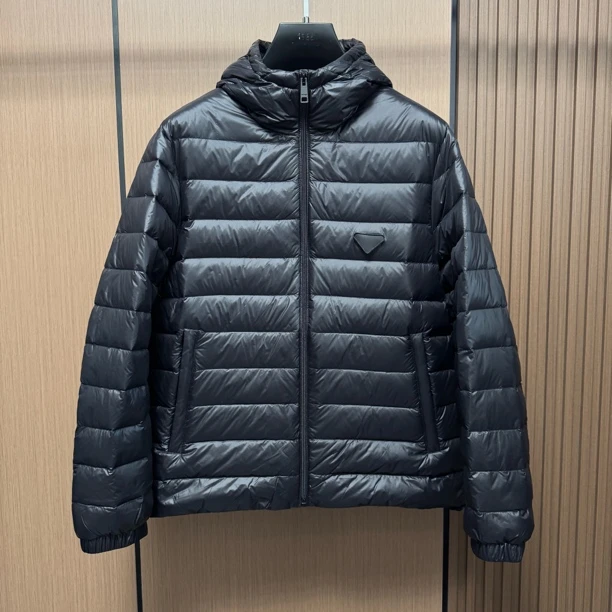 【连帽羽绒服】9323男士高奢经典轻薄连帽羽绒服