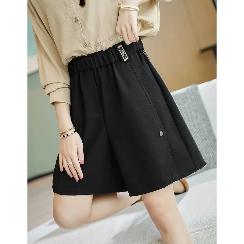 衣品乐大码2022年春季新款松紧腰直筒休闲短裤A6418