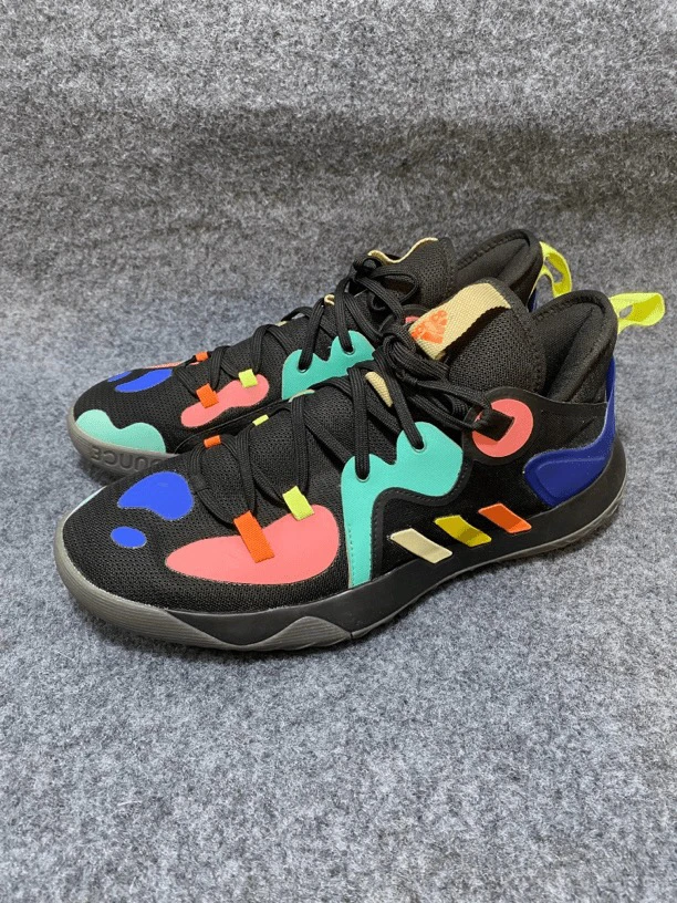 44.5码 阿迪达斯 哈登低帮篮球鞋 成色新 公价726