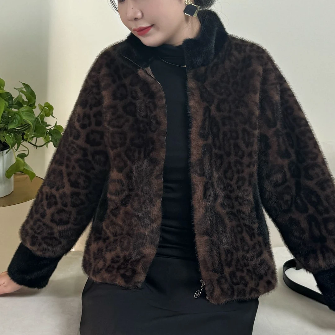 皮毛一体冬季短款时尚立领豹纹洋气新款百搭休闲加厚拉链上衣