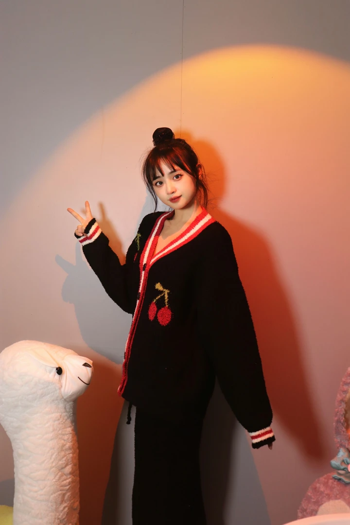 【品牌高货，秋冬季款】加厚高品质家居服001-099 找到对应编号拍下