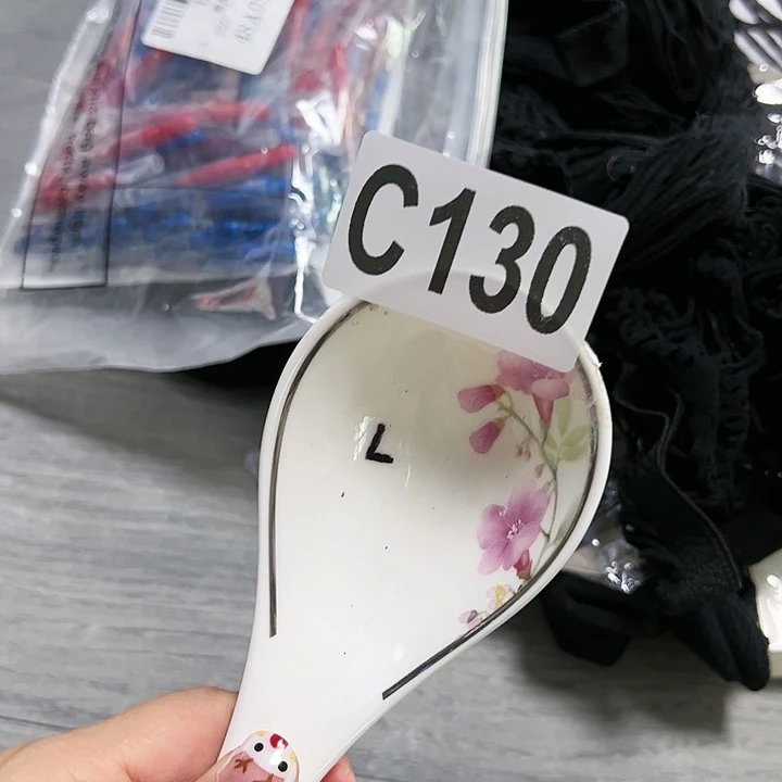 瓷片………………～～～～～～
