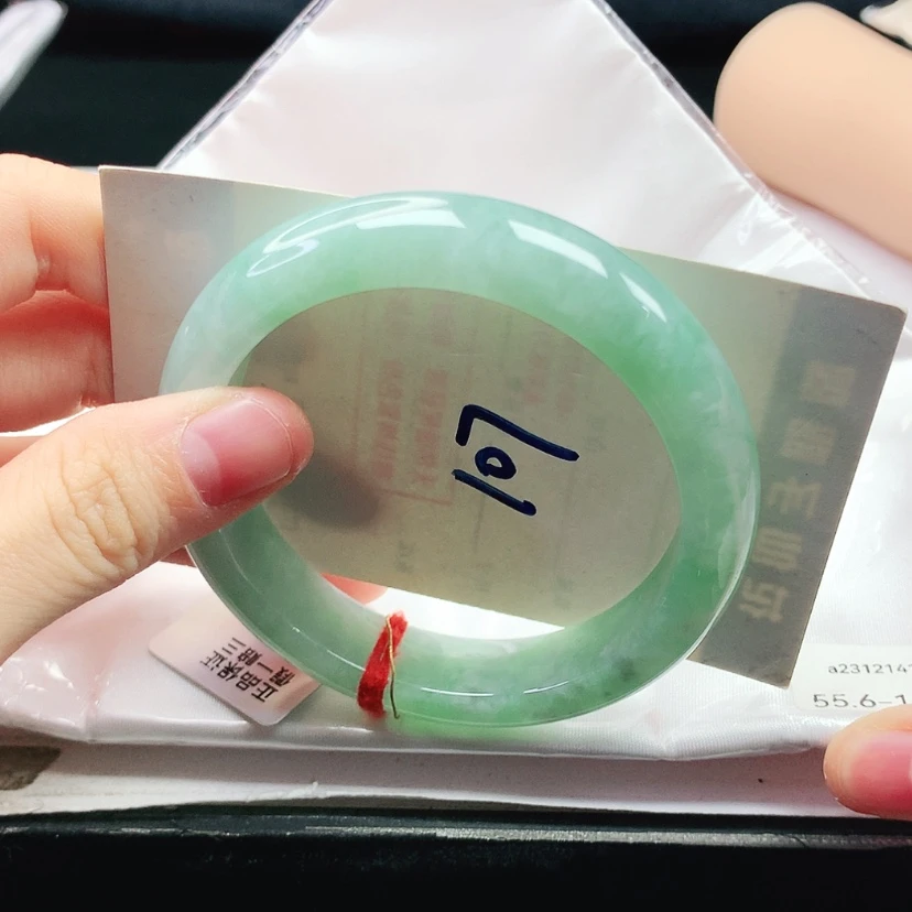 【闪购商品】翡翠手镯未镶嵌天然缅甸a货手镯55+