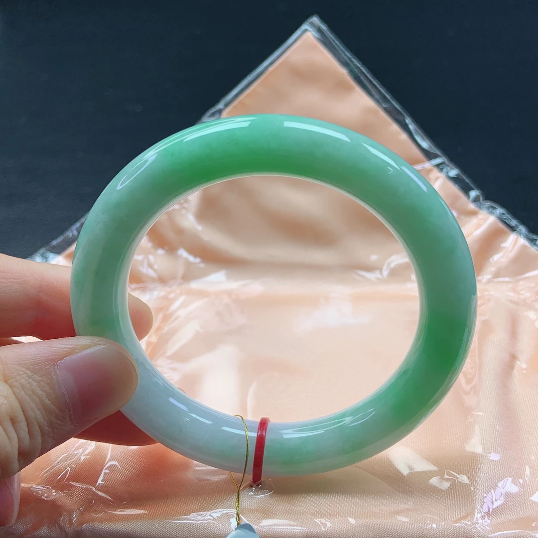 55➕圈细润带阳绿翡翠圆条手镯缅甸天然a货翡翠女款妈妈时尚绿色