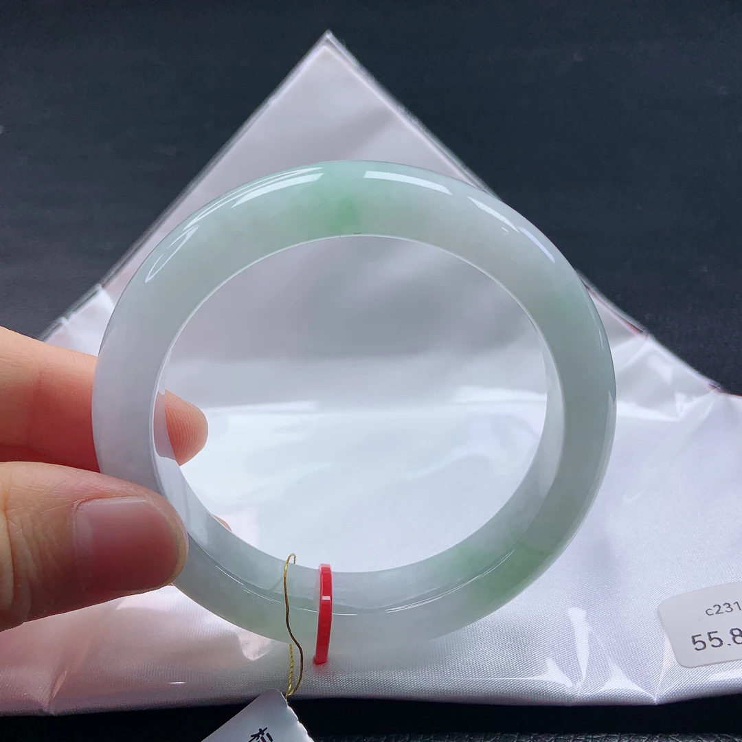 55➕圈冰种带绿清爽宽边手镯缅甸天然a货翡翠端庄高雅飘绿女款冰透