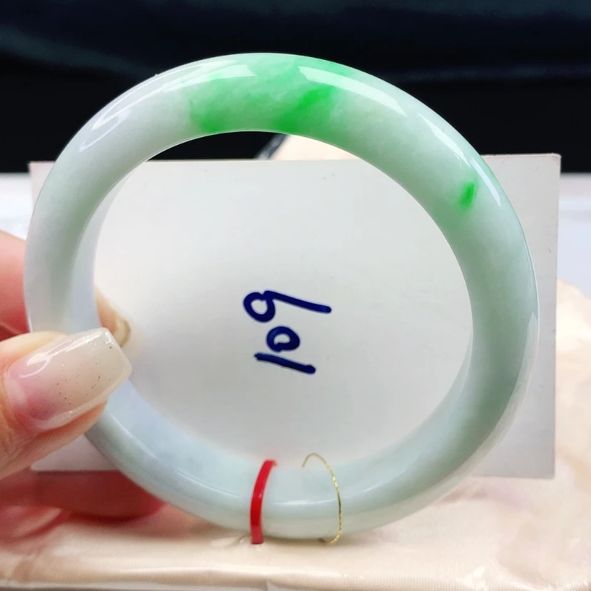 【闪购商品】翡翠手镯未镶嵌 正圈60+