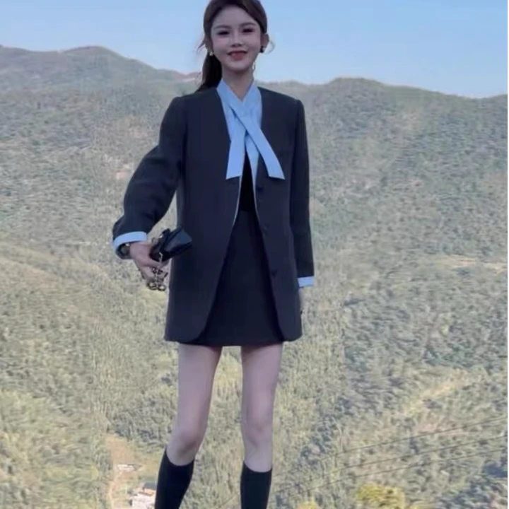 韩系搭配一整套冬装2024新款高级感气质拼接西装外套半身裙两件套