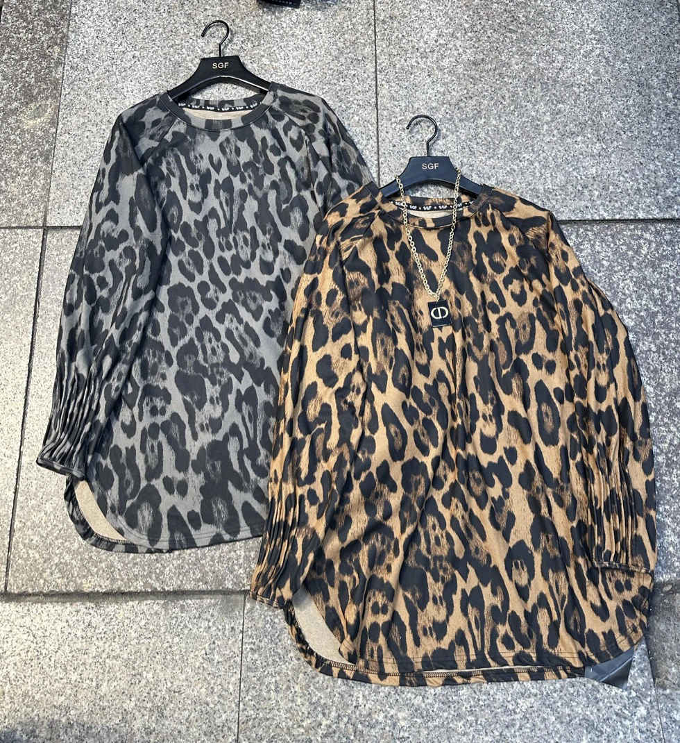 9053-1新疆包邮欧货豹纹长袖上衣时尚显瘦宽松打底上衣