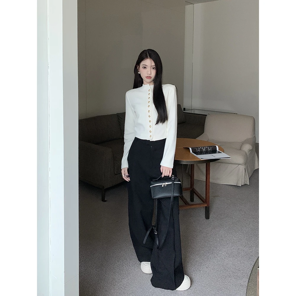 盐系穿搭早春季女士2024新款赫本风高级感针织开衫毛衣西装阔腿裤