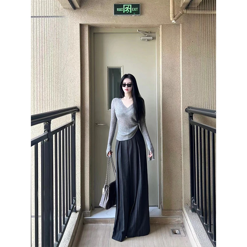 时尚气质女秋季2024新款法式V领长袖显瘦针织上衣高腰宽松休闲裤