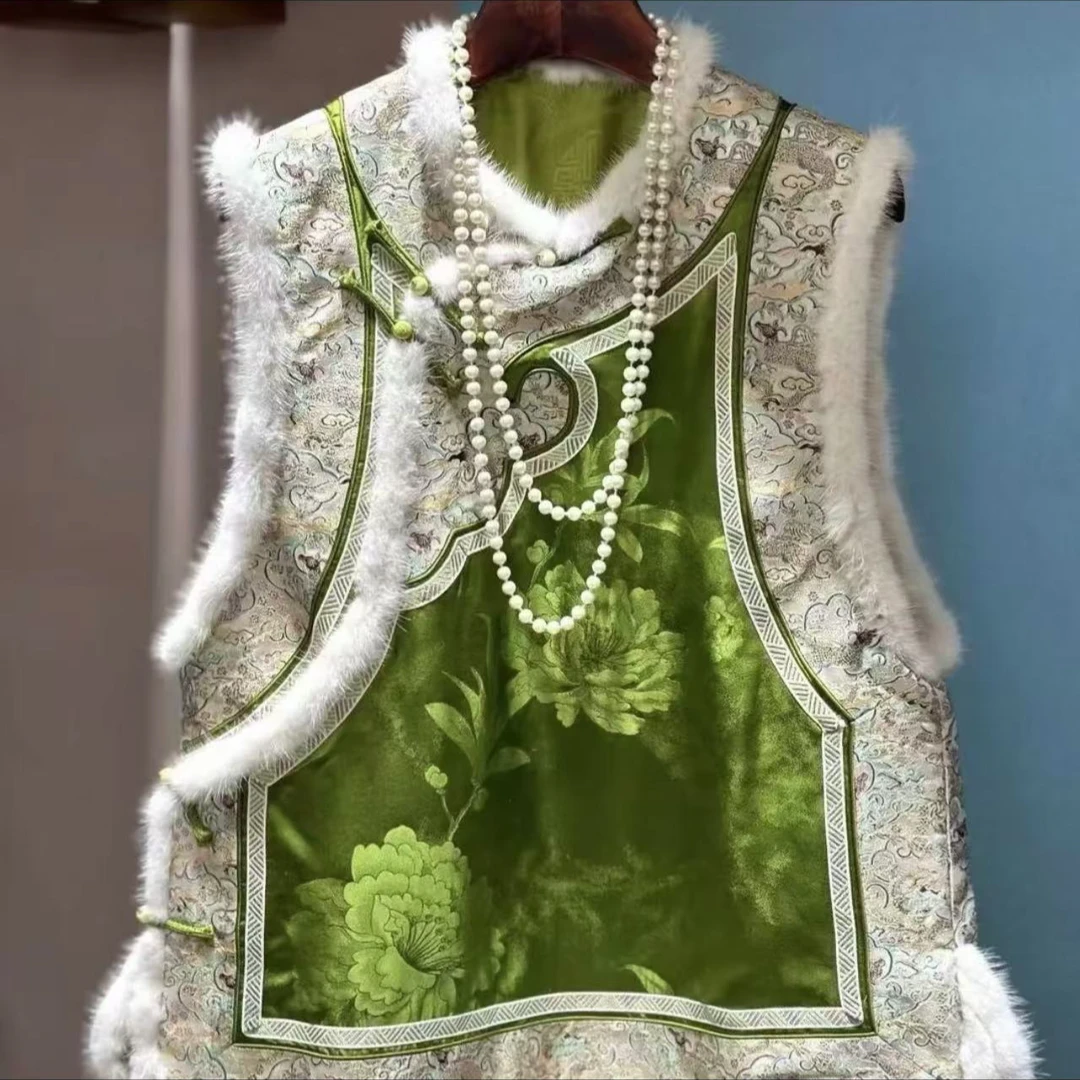 冬季爆款马甲上市了2024年下半年爆款加棉新中式马甲