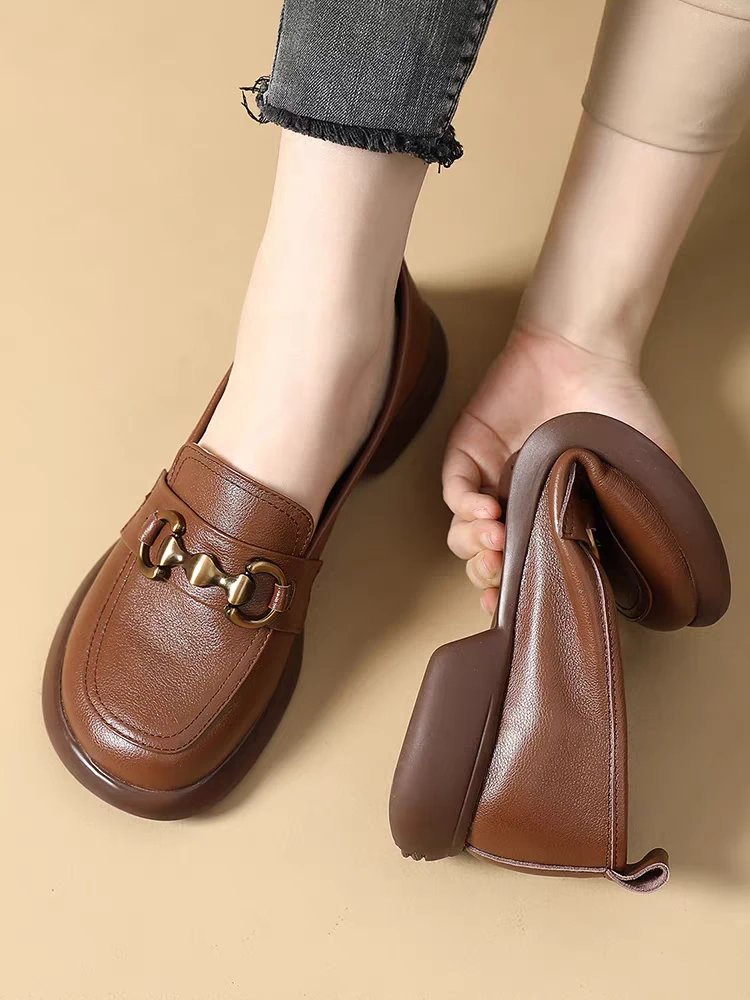 新款女鞋。拍下备注编码 无备注随机发