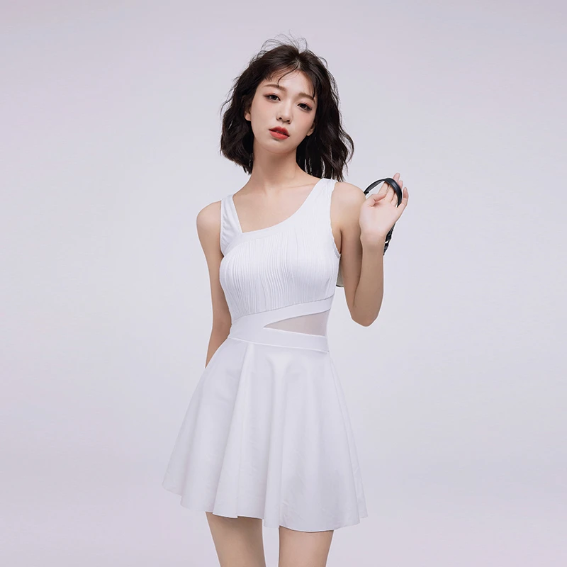 金格尔泳衣微胖女生温泉泳衣连衣裙显瘦白色时尚性感夏季修身露背
