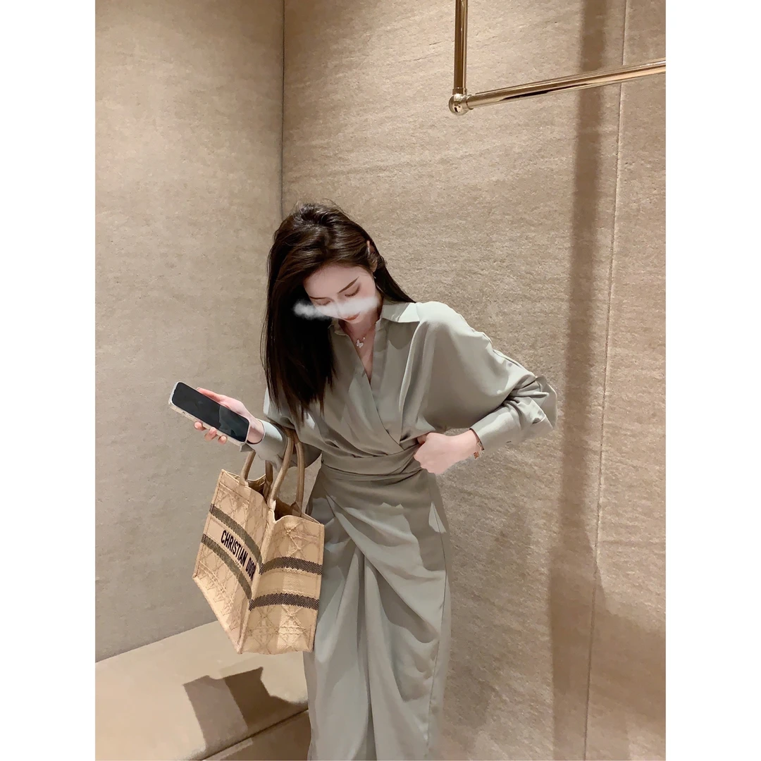 JING【怦然心动】气质polo领一片式收腰显瘦长袖连衣裙