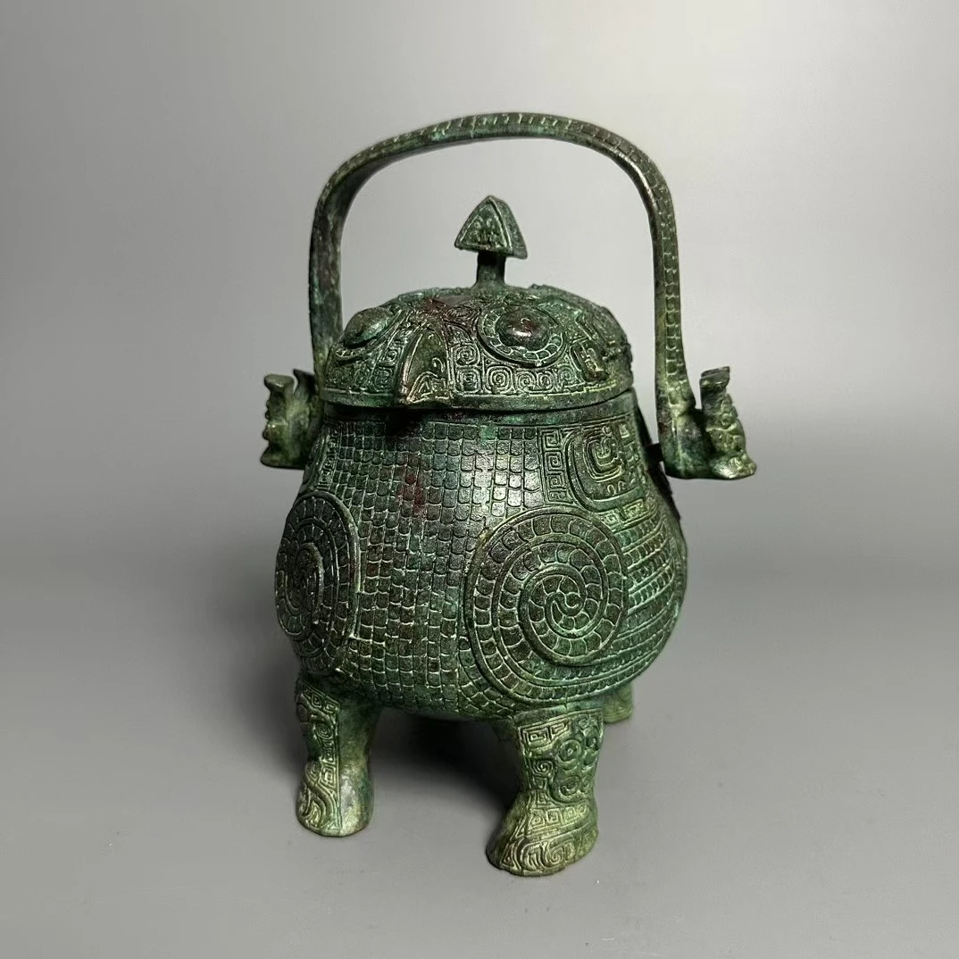 仿西周时期鸮型提梁卣