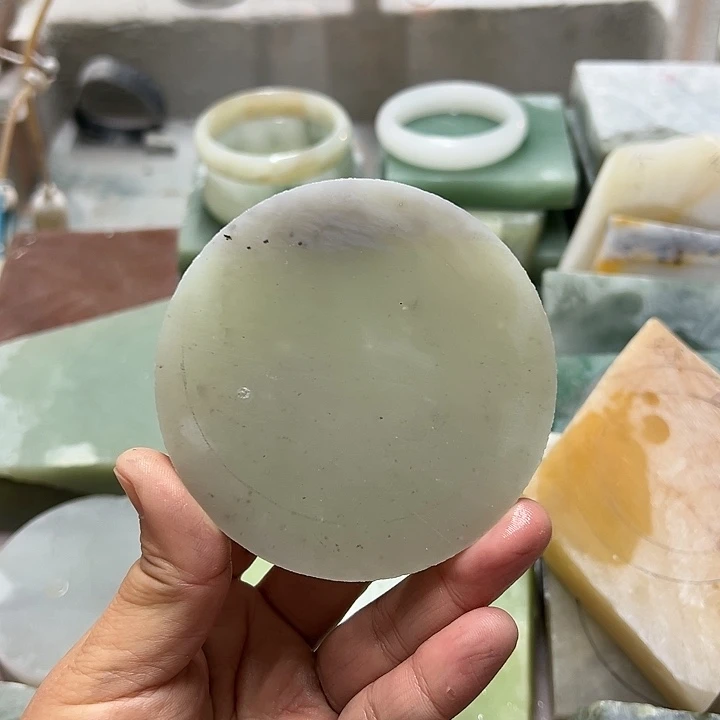 和田玉（糖玉）手镯未镶嵌w*。加工定制