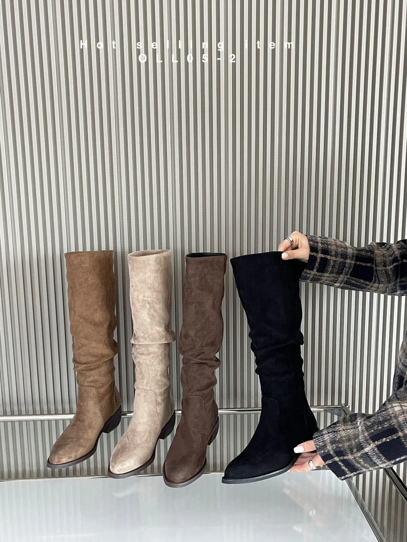 外贸原单女鞋新款05-2堆堆靴复古绒面褶皱低跟高筒西部牛仔骑士靴