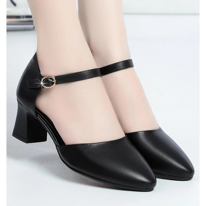夏季真皮鞋中跟粗跟中空单鞋一字扣带职业工作高跟黑色包头凉鞋女