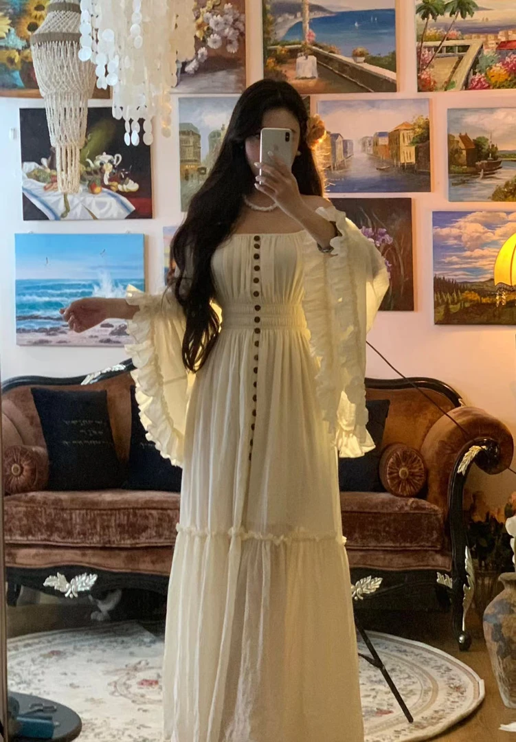 清仓《新品》2024春夏度假风纯色杏白大摆大袖子气质高贵连衣裙