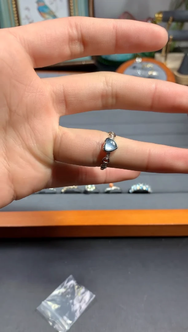 【闪购商品】水晶.银S925镶嵌A44
