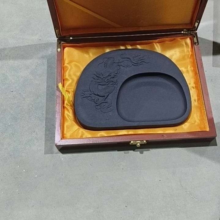 【闪购商品】孙*娘龙歙砚