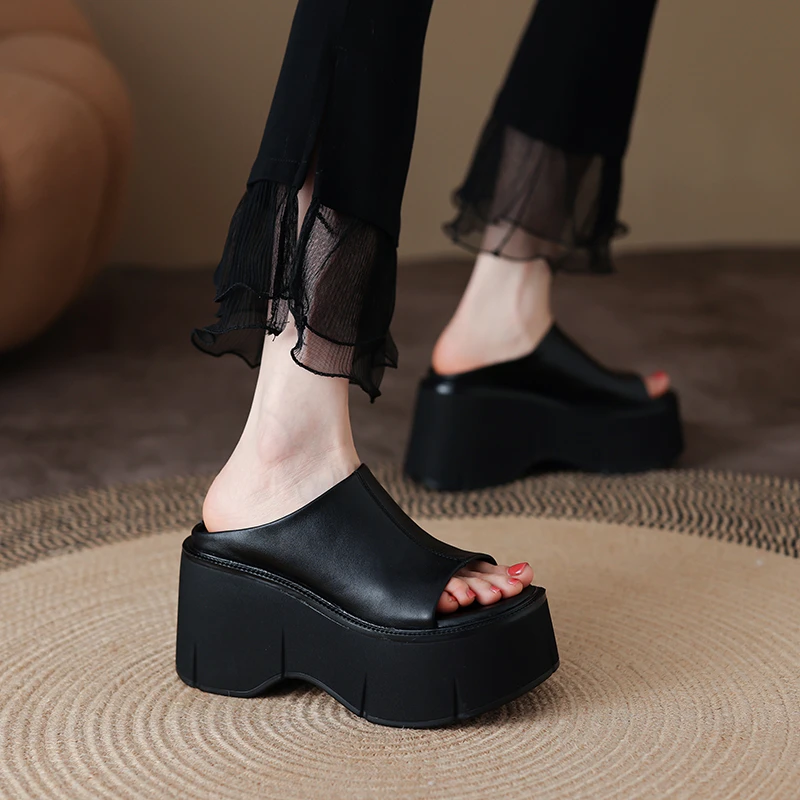 女鞋凉鞋时尚百搭外穿厚底防滑凉拖鞋外穿网红包头松糕底真皮凉拖