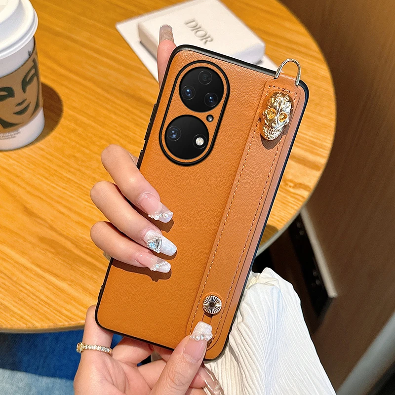 适用华为p50pro手机壳新款p50套p50e高级感棕色皮质腕带创意女款p