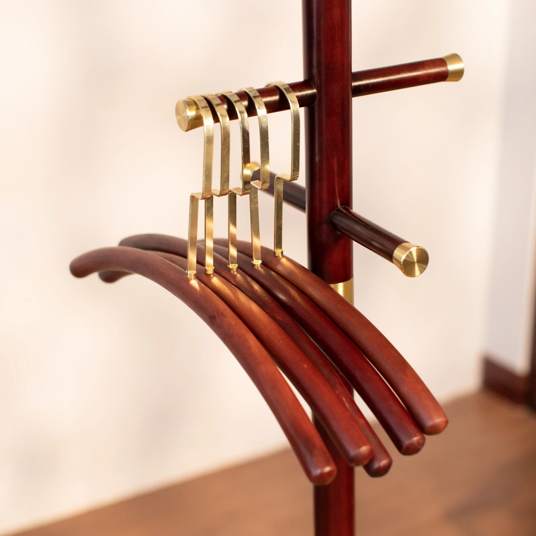 木制榫卯整木新中式轻奢衣架41cm