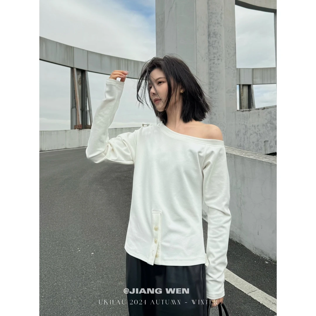 UKILAU【月光手书】法式不规则加绒斜肩开衩打底针织衫