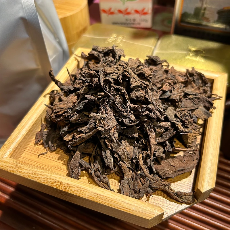 1988年参香老茶婆大叶黑茶80年代末35年老茶广西六堡茶