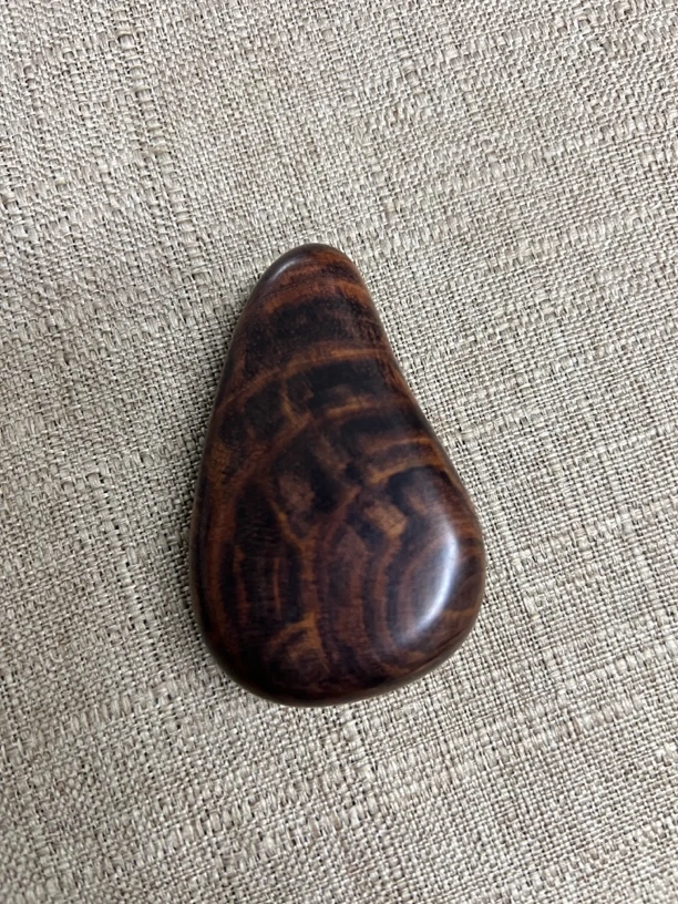 海南黄花梨新干料西部紫油梨随型小把件车挂钥匙挂